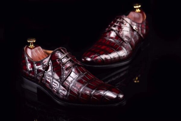 Lace-Up Shoes In Wine Red Crocodile Skin Leather