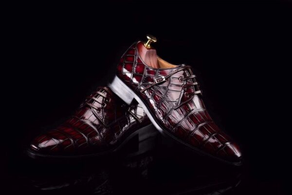 Lace-Up Shoes In Wine Red Crocodile Skin Leather - Image 3